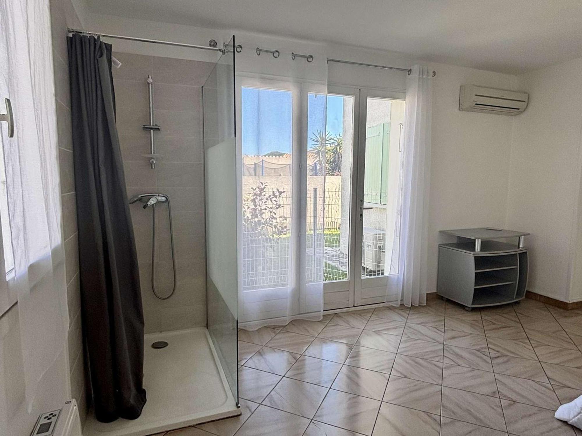 Maison Latour-Bas-Elne, 2 pièces, 4 personnes - FR-1-225-650 Esterno foto