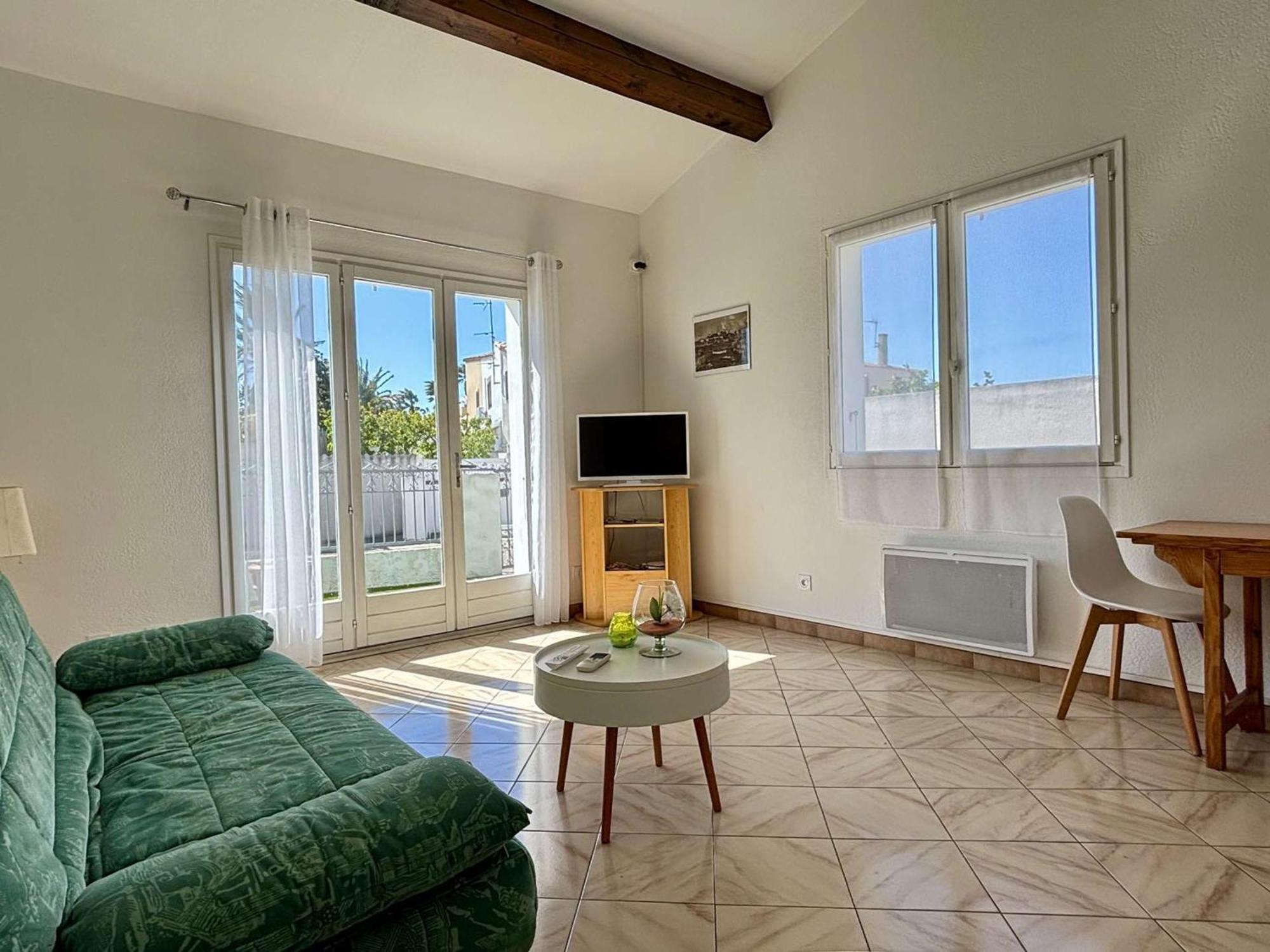 Maison Latour-Bas-Elne, 2 pièces, 4 personnes - FR-1-225-650 Esterno foto